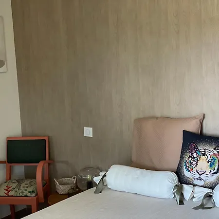 A L Ombre Des Chenes 住宿加早餐酒店 穆瓦萨克