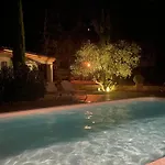 Bed and Breakfast A L Ombre Des Chenes Moissac