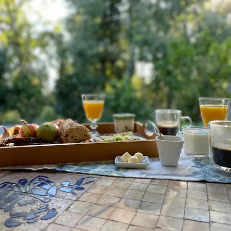 Frühstückspension A L Ombre Des Chenes 3*