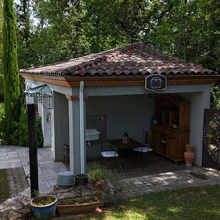 Bed & Breakfast A L Ombre Des Chenes Moissac