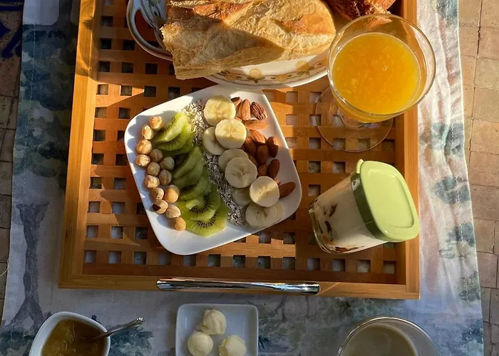 A L Ombre Des Chenes 3* Moissac