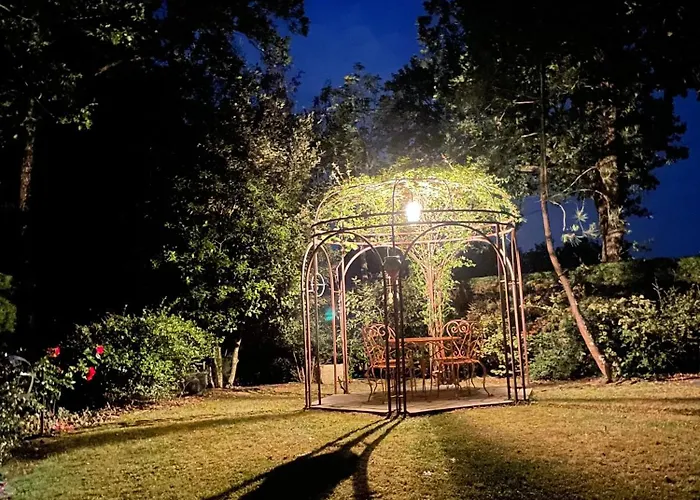 A L Ombre Des Chenes 3* Moissac